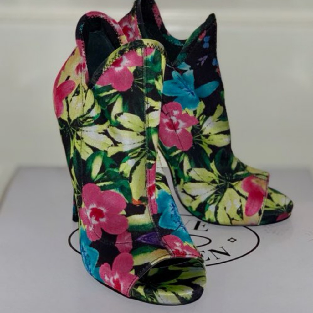 Steve madden booties